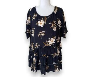BaeVely Floral Tunic Blouse, Hi Lo short sleeve - Size M